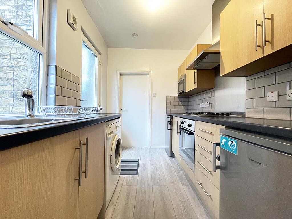 1 bedroom flat Let Agreed in Barnoldswick - Kitchen